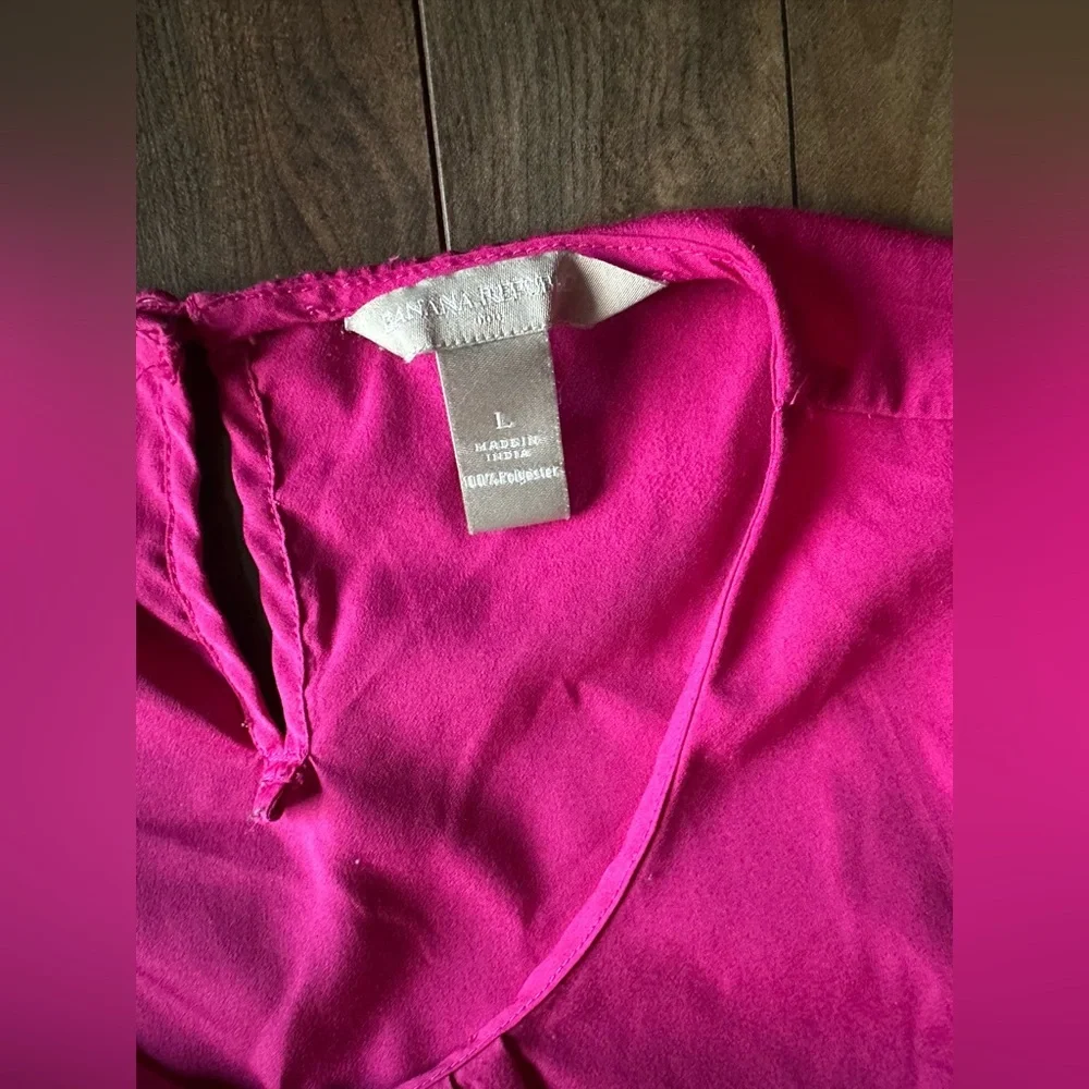 Banana Republic Hot Pink/Fuchsia Sleeveless Blouse Pleated Scoop Neck Size L - Picture 4 of 6